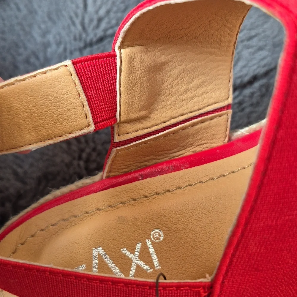 Taxi Lucy Red Wedge Size 38 Espadrilles with Jute Sole From Taxi, New With Tags - Picture 10 of 14